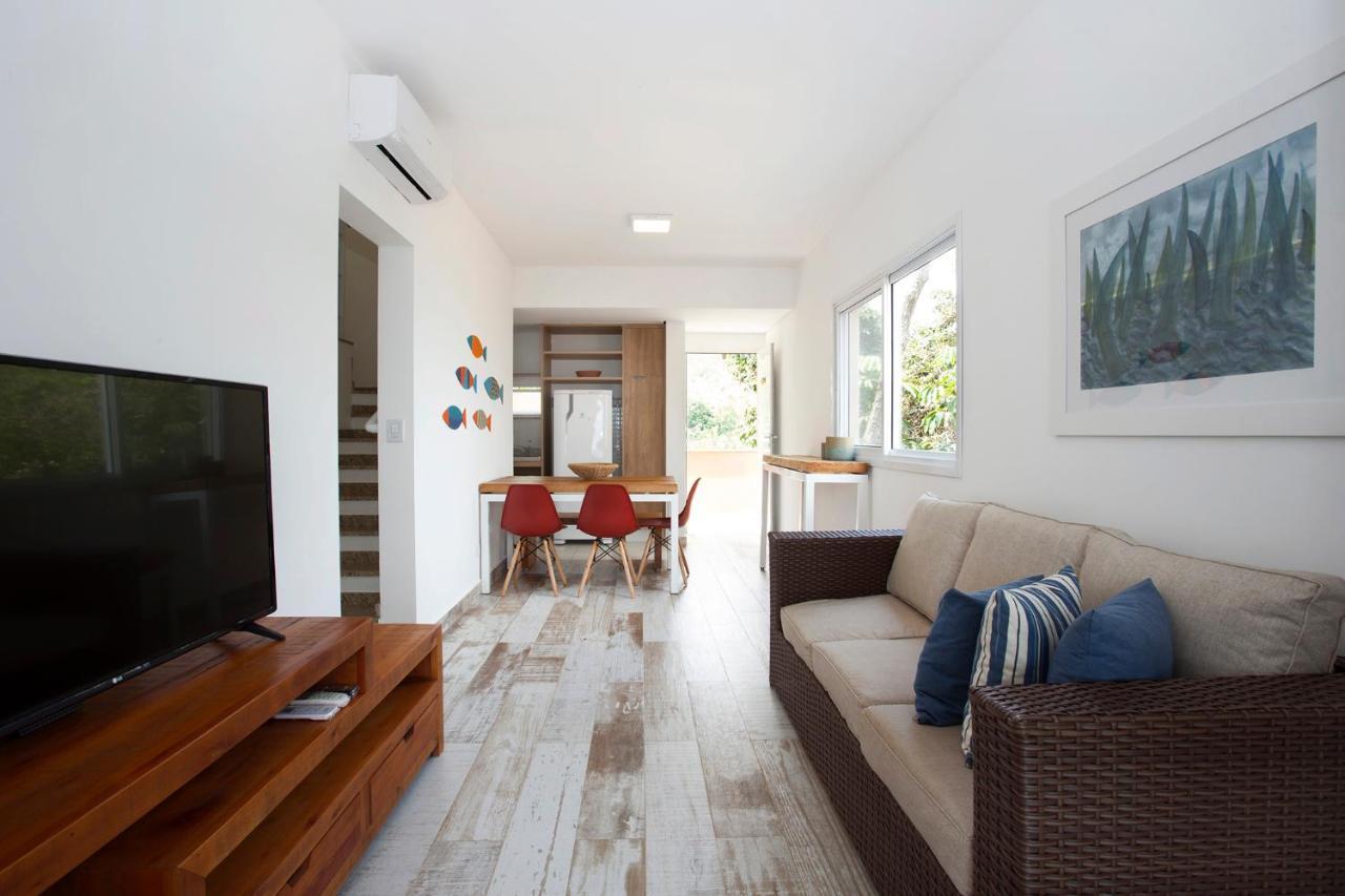 Residences *